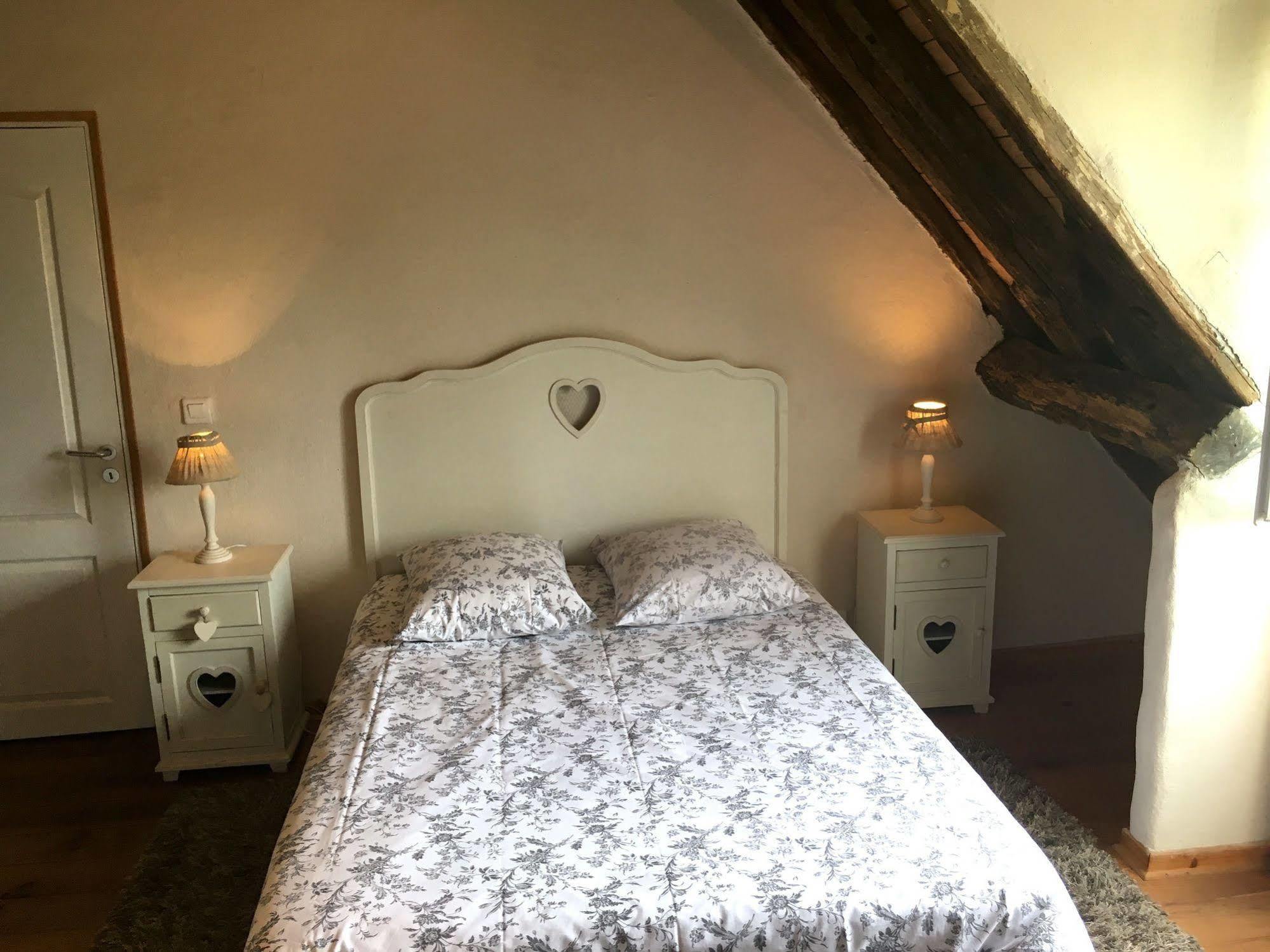 Domaine Du Moulin De Champie - Versailles - Gites & Suites Feucherolles Exteriör bild