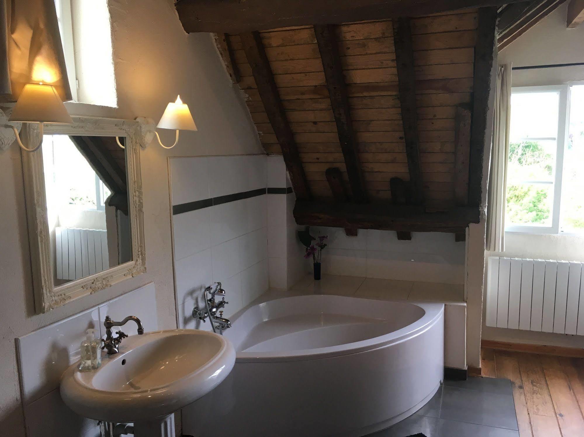 Domaine Du Moulin De Champie - Versailles - Gites & Suites Feucherolles Exteriör bild